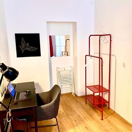 Urban City Retreat - By Nahuen Suites Graz Extérieur photo