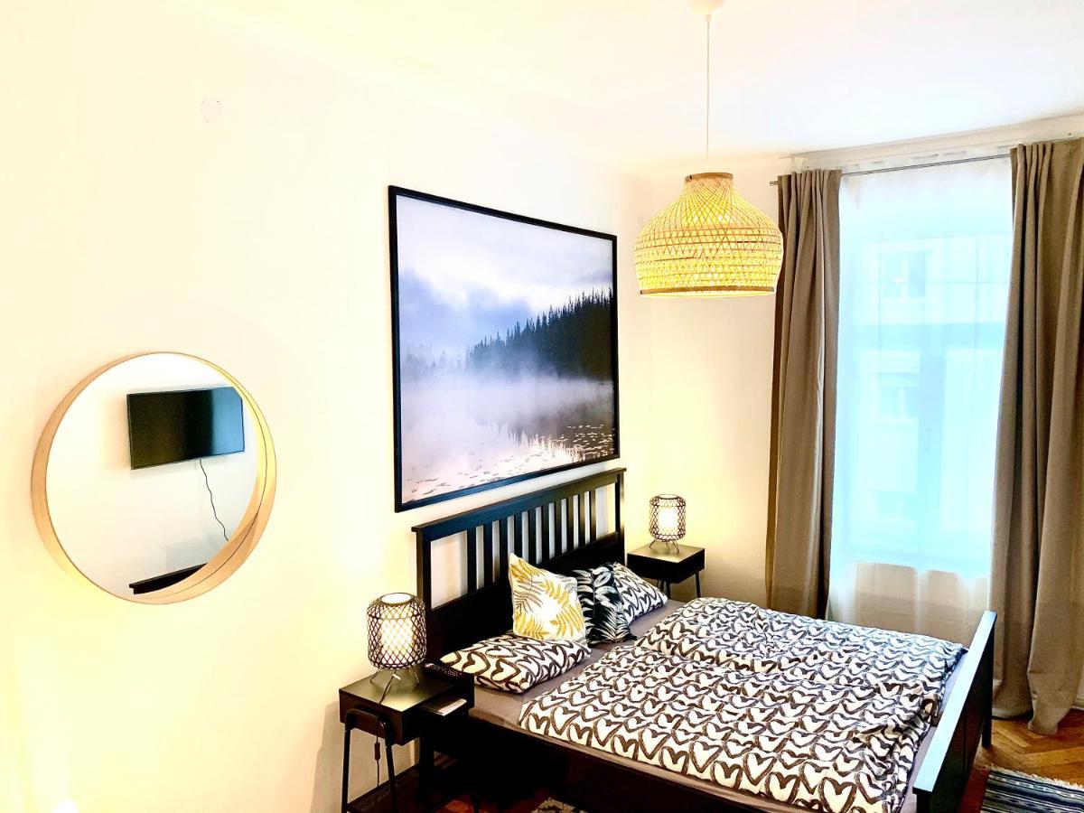 Urban City Retreat - By Nahuen Suites Graz Extérieur photo
