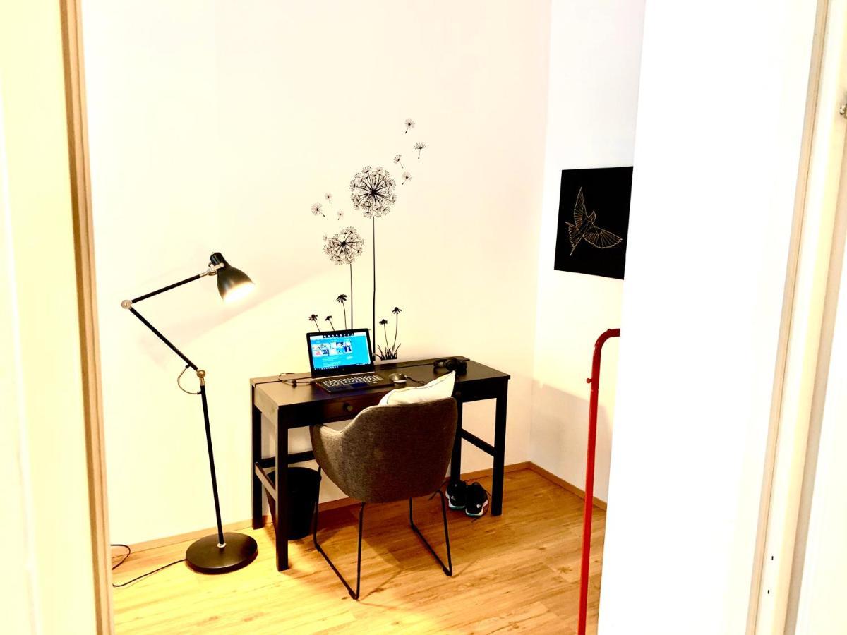 Urban City Retreat - By Nahuen Suites Graz Extérieur photo