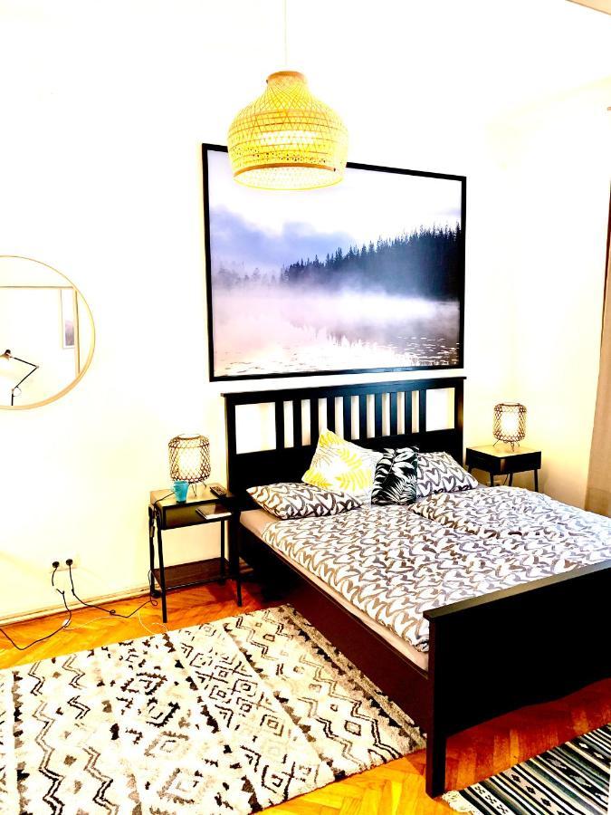 Urban City Retreat - By Nahuen Suites Graz Extérieur photo