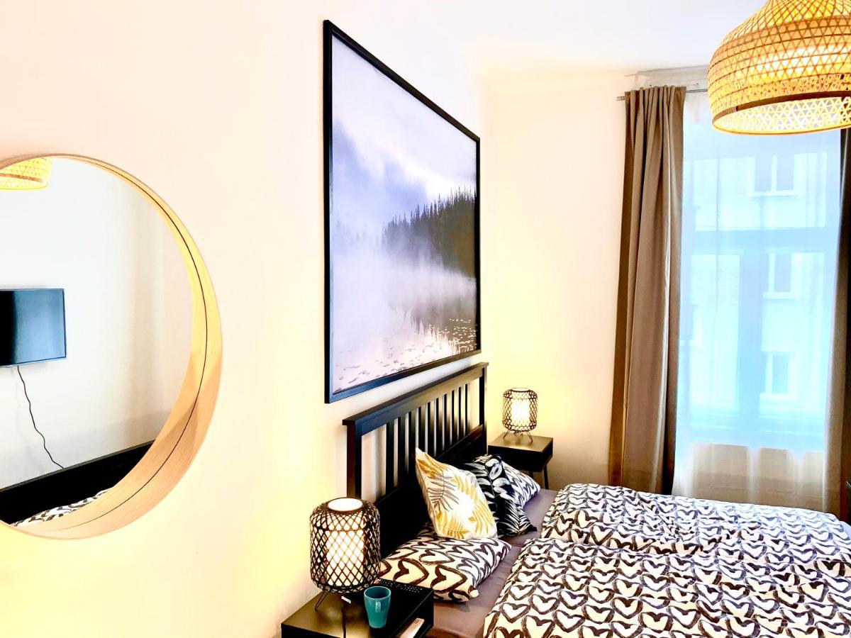 Urban City Retreat - By Nahuen Suites Graz Extérieur photo