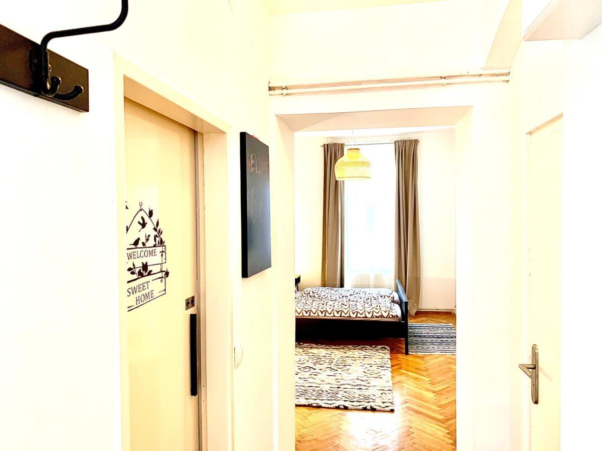 Urban City Retreat - By Nahuen Suites Graz Extérieur photo